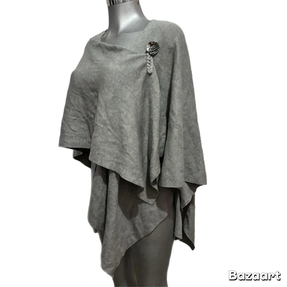 Gray Poncho Shawl Wrap Knit Sweater Cape Soft Cozy One Size Layer Asymmetrical